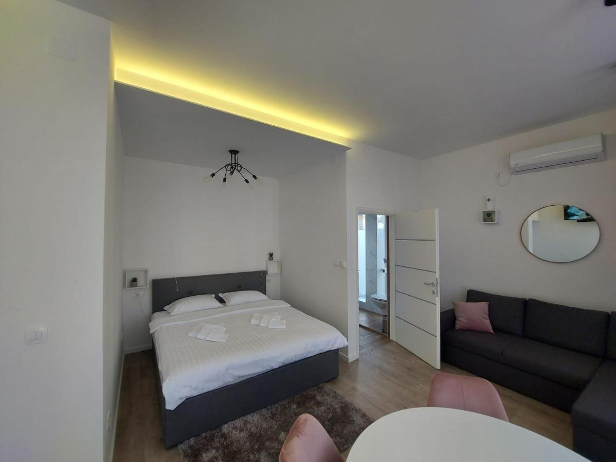 Gajeva Rooms Self Check-In วิโรวิติซา ภายนอก รูปภาพ